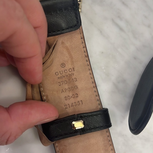 Authentic Gucci belt purchased from flagship store in NYC. Size 80. Lightly worn - Picture 3 of 5